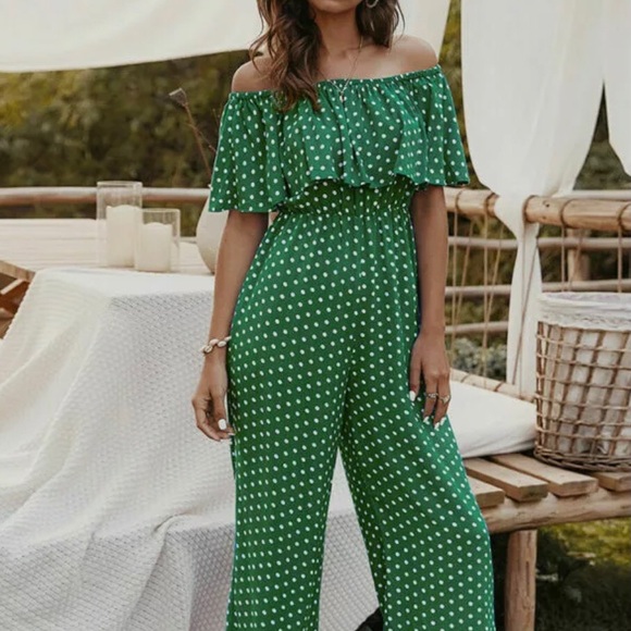 *BNWOT* Hollister Jump Suit - Picture 8 of 8